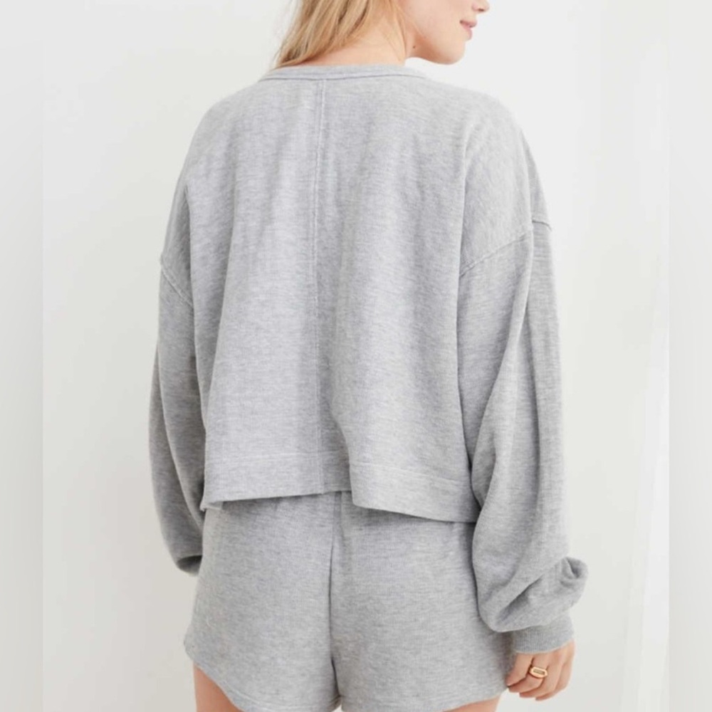 Aerie Endless Summer Crewneck Sweatshirt in Heathered Gray Boxy Fit Ribbed - Picture 2 of 8